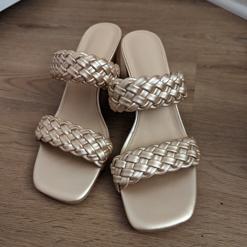 Gold, woven heels